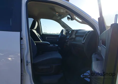 2019 Ram 2500 Big Horn 4X4 6'4 Box из США, поврежденный, VIN 3C6UR5DL7KG587151